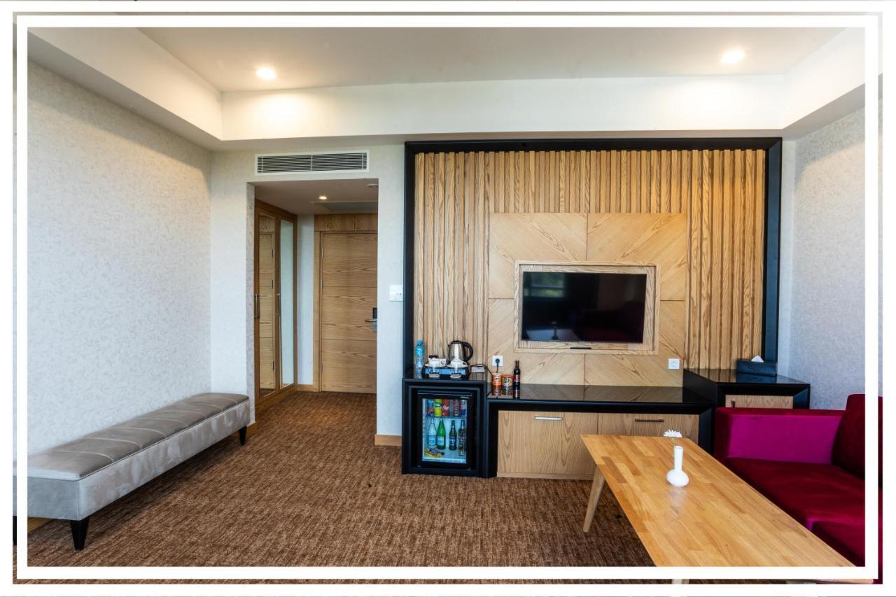 Premium Hotel Ganja Bagian luar foto