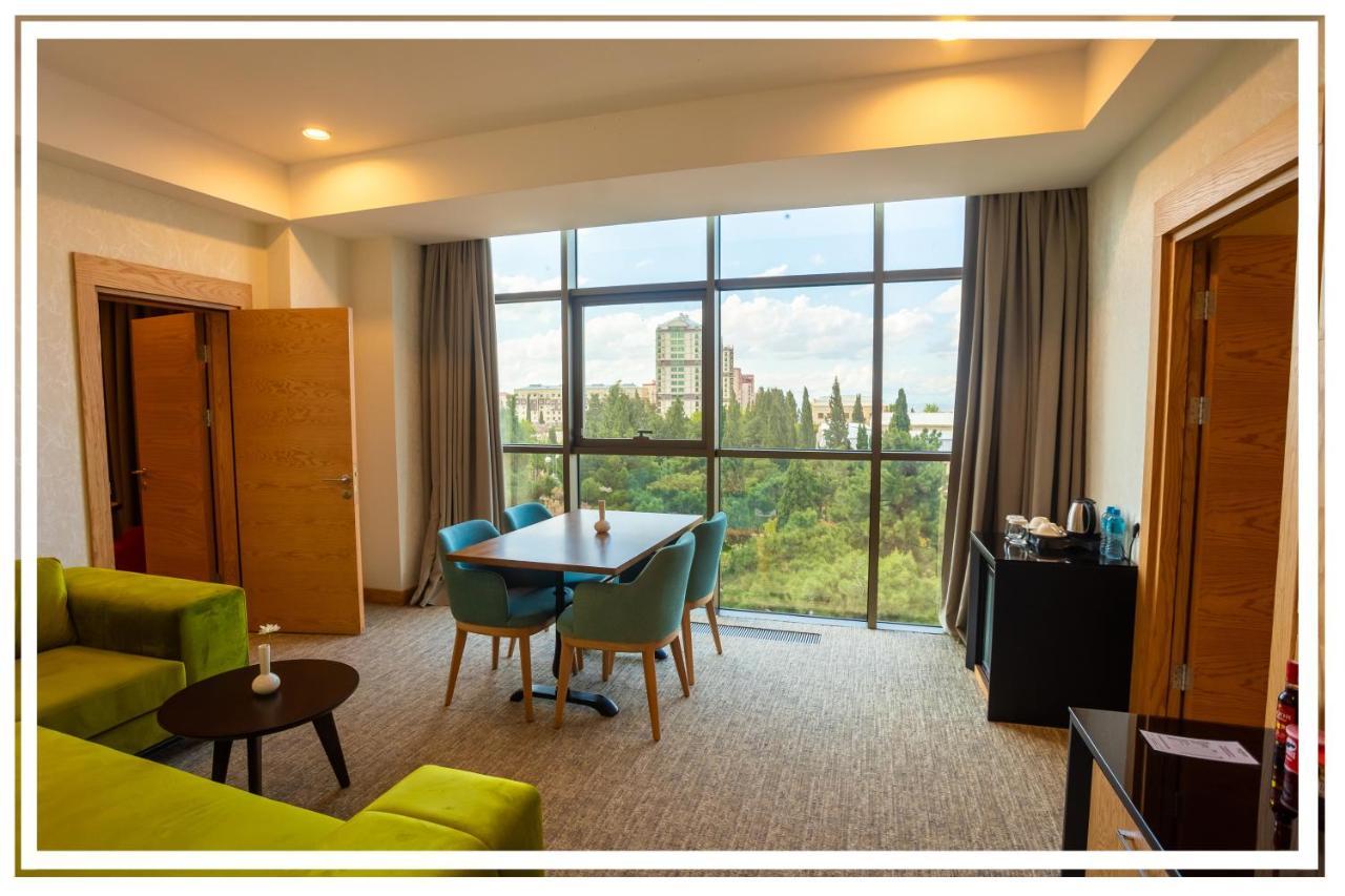 Premium Hotel Ganja Bagian luar foto