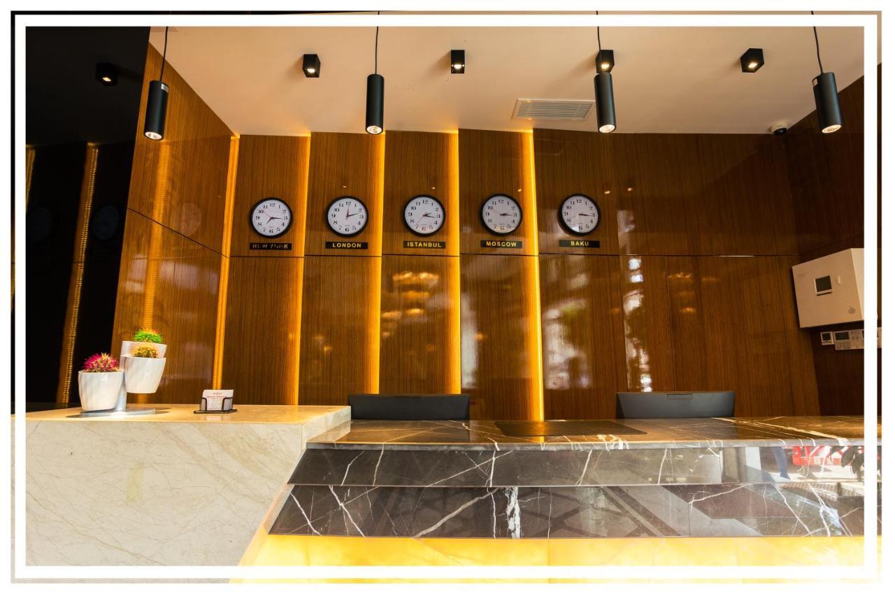 Premium Hotel Ganja Bagian luar foto