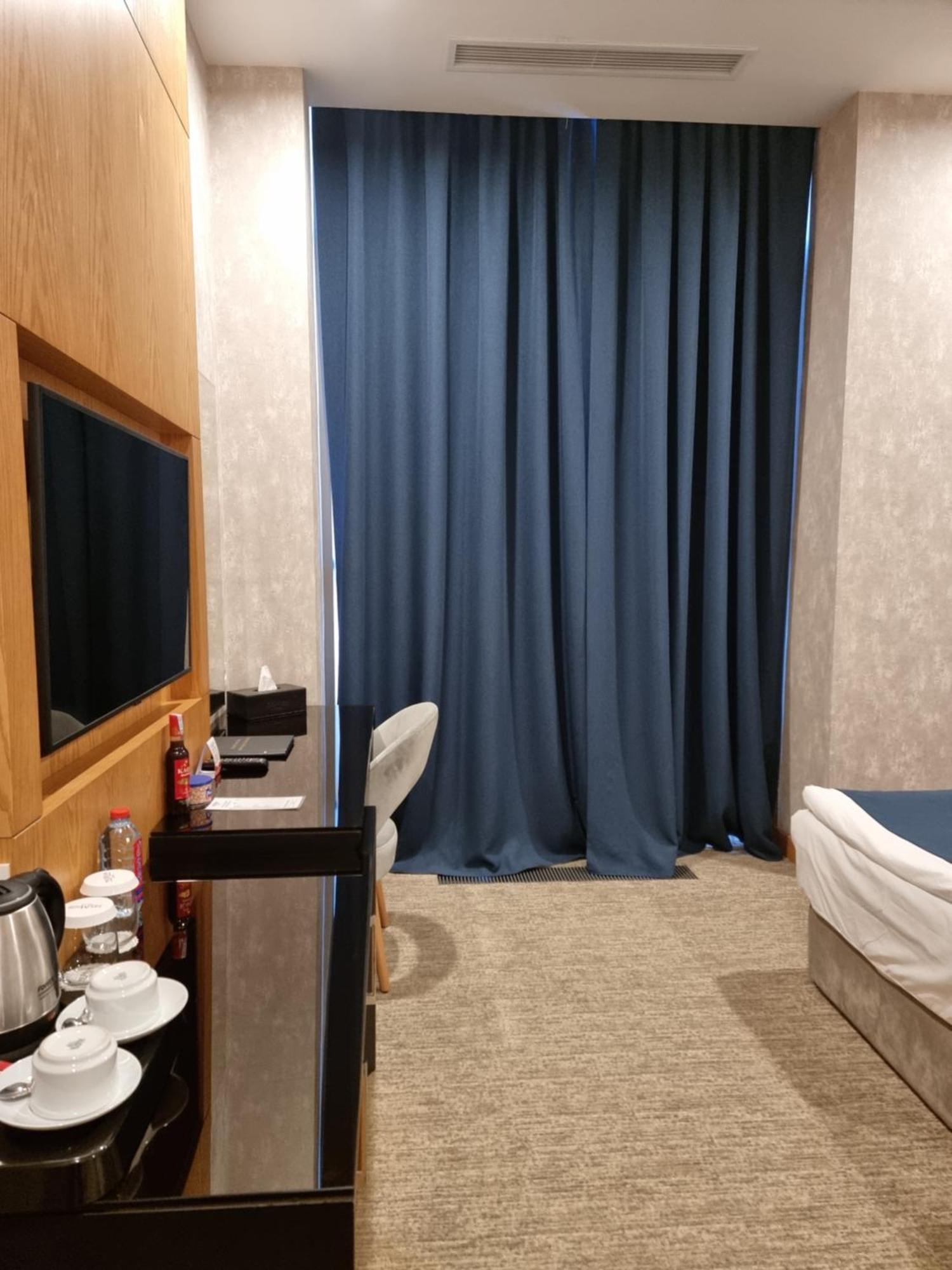 Premium Hotel Ganja Bagian luar foto
